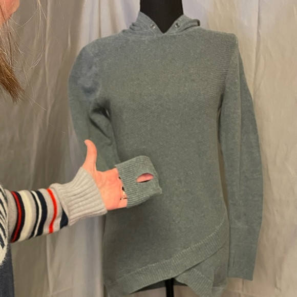 Dakini Women's Grayish Green Hooded Sweater - Picture 2 of 10